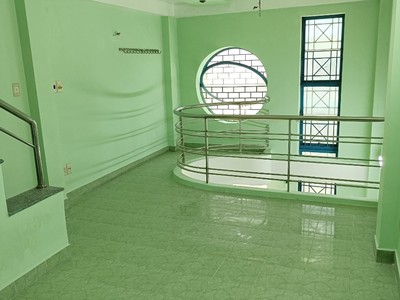 Cho thuê nhà NC 1 lửng 2 lầu 1 sân thượng tại Nguyễn Khuyến Q Bình Thạnh 4