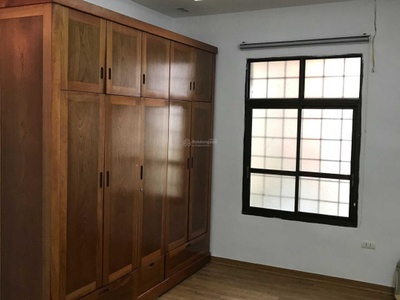 Chính chủ cần cho thuê căn hộ 3 PN, 1PK, 100m2 ngõ 27 Phố Cát Linh 2