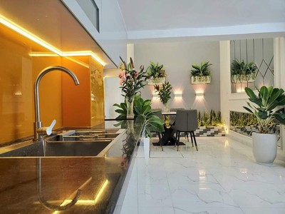 Bán nhà mặt phố đại la , 53m x 7 tầng , giá 36 tỷ 2