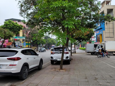 Chính chủ bán đất thổ cư sổ sẵn 2mặt tiền trung tâm phúc lợi-long biên 3