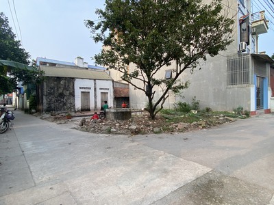 Siêu đẹp - vừa túi tiền - 38,8m đất biên giang - ô tô vào - chỉ 1, x tỷ  - khách quan tâm liên hệ e 2