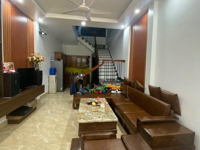 Bán căn nhà 3 tầng ngõ đường Nguyễn Lương Bằng, TP HD, 70m2, 3 ngủ, đường thông oto 0