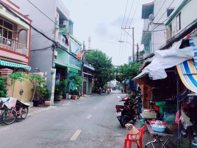 Q8 mặt tiền ngay chợ ba đình 125m2 4 tầng 0