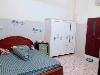 Q8 mặt tiền ngay chợ ba đình 125m2 4 tầng 4