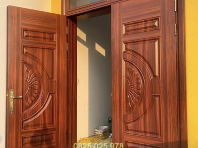 Báo giá cửa thép vân gỗ 4 cánh tại Đà Lạt 0