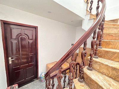 Đại từ - đường ô tô - kinh doanh - 9 tỷ 3
