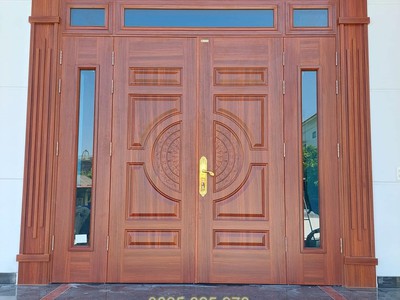 Báo giá cửa thép vân gỗ 4 cánh tại Đà Lạt 1