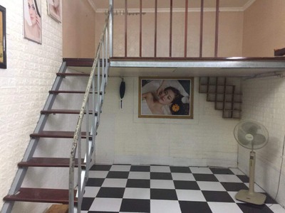 Bán gấp căn tập thể tầng 1 phố Thái Thịnh, Đống Đa gần phố, ô tô đỗ cửa 42m2 giá 2.2 tỷ 2