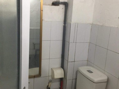 Bán gấp căn tập thể tầng 1 phố Thái Thịnh, Đống Đa gần phố, ô tô đỗ cửa 42m2 giá 2.2 tỷ 3