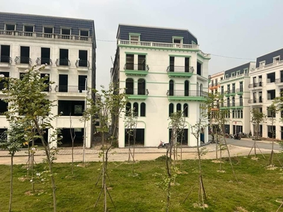 Bán nhà 5 tầng khu dự án Sky, Khai Quang, Vĩnh Yên, Vĩnh Phúc. Giá chỉ 3.18 tỷ 2