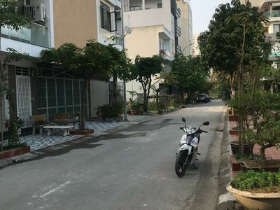 Chính chủ cho thuê nhà c4 có gác xép KĐT Kiến Hưng. Có điện 3 pha 1