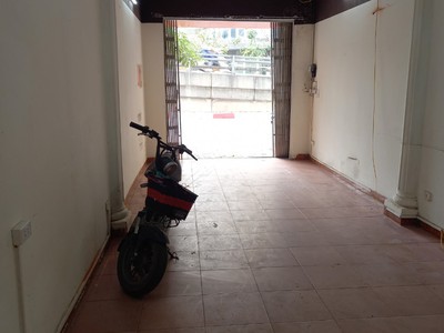40m2, Tầng 1, Chính chủ cho thuê nhà mặt tiền/mặt bằng/văn phòng, đường Nguyễn Chánh, Phường Trung H 3