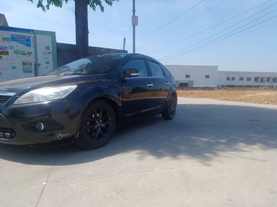 Ford Focus 1.8 AT 2009 4