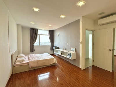 Căn hộ hoàng kim thế gia mặt tiền đường trương phước phan. ở cực sướng 2
