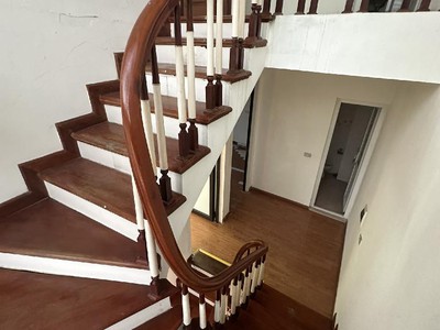 Bán nhà ngọc lâm, long êbin.45m 5t, mt4,5m ô ôtlô góc, kinh doanh.7,3 tỷ 4
