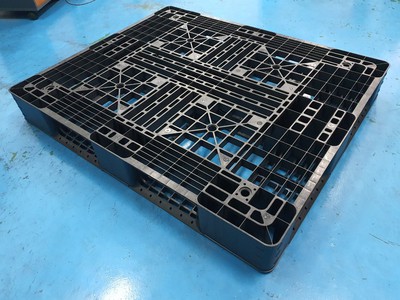 Pallet nhựa giá rẻ hot hot hot 3