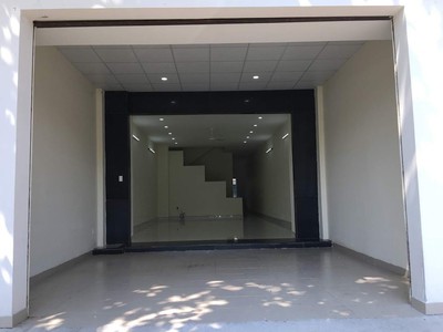 Cần bán nhà 1 trệt 3 lầu phù hợp làm văn phòng hoặc kinh doanh dịch vụ ăn uống 4