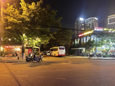 Sụp Hầm - Lô đôi Mỹ Khê 180m2 2