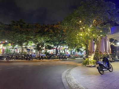 Sụp Hầm - Lô đôi Mỹ Khê 180m2 1