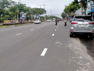 Chính chủ rất cần tiền, muốn bán nhanh căn nhà 2 tầng, mặt tiền đường Lê Văn Hiến   Ngũ Hành Sơn 0