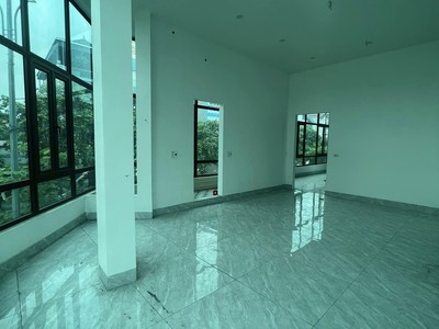 Bán nhà 5 tầng, thang máy, lô góc khu Trung Tâm Thương Mại Tiên Lữ, Hưng Yên, KD tốt 2