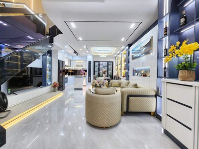Nhà 3 tầng mặt tiền Hòa Minh , Đà Nẵng. 0