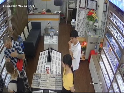 Cần sang nhượng công ty kính thuốc Blue Sky 9