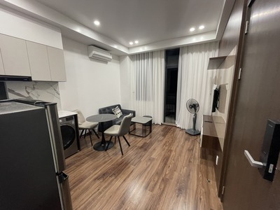 Cho thuê căn hộ 1 p.ngủ, p.khách riêng  50m2  tại Vinhomes Marina. 5