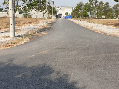Bán đất thổ ngay trung tâm thị trấn Đức Hoà,trả 50 đến khi nhận sổ hồng 2