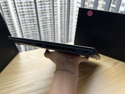 ThinkPad X1 Gen 7 i7, Ram 16G, SSD 256G, FHD ips, máy xách tay Mỹ giá 9tr 4