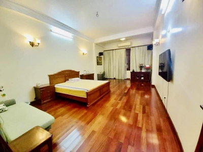 Trần Hưng Đạo 50M2 4 tầng mặt tiền 3.5M 19.5 Tỷ - 10M Ra Phố Kinh Doanh Ô TÔ 2