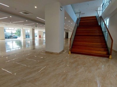 Mặt bằng cho thuê kinh doanh, văn phòng diện tích 1 sàn:  1.000 m2 3