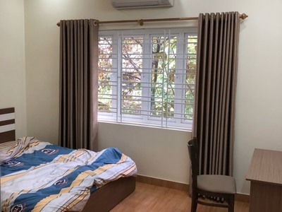 Cho thuê nhà phố Văn Cao, DT: 55m2 x 4 tầng, 5 phòng ngủ. 1