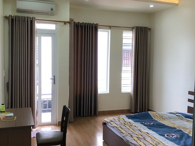 Cho thuê nhà phố Văn Cao, DT: 55m2 x 4 tầng, 5 phòng ngủ. 2