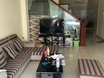 Cho thuê nhà phố Văn Cao, DT: 55m2 x 4 tầng, 5 phòng ngủ. 4