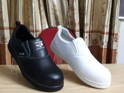 Nhà cung cấp giày phòng sạch tại Bắc Giang uy tín 0