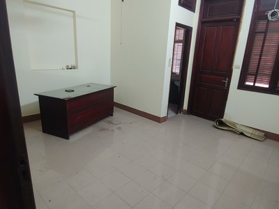 Cho thuê nhà kinh doanh tốt ở lạc trung, hai bà trưng. 39tr 3