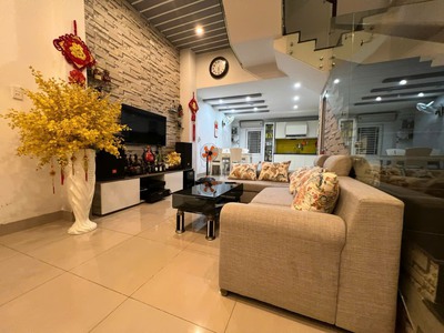  hot   bán căn nguyên đức cảnh 3 lầu ,full nội thất giá chỉ 5,4 tỷ 0