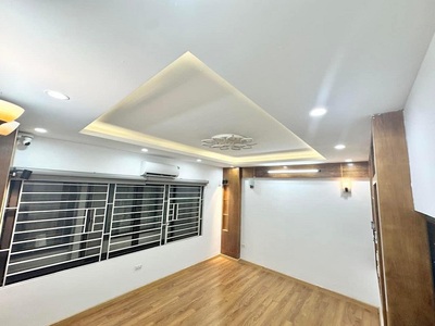 Bán nhà  5 tầng - nhà đẹp long lanh - ô tô tránh cách 50m - nội thất giường tủ bàn ghế siêu đẹp. 3