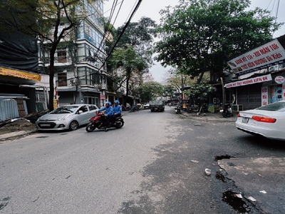 Quan tâm nhà q. hoàng mai. phố nam dư dt 42m 5 tầng. thang máy sđcc chỉ 4 tỷ 95 2
