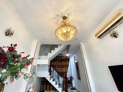 Khu vip q11 hiếm nhà bán - hẻm ô tô tránh - sát mặt tiền - 42m2 4t btct kinh doanh ngon nhỉnh 8 tỷ 3