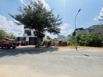 Kdc nam long ngay global city 10x20 đường d6 16m giá tốt 1