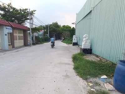 Chính chủ.cần bán gấp lô đất.tặng kho xưởng.tại thành phố thuận an.bình dương. 0