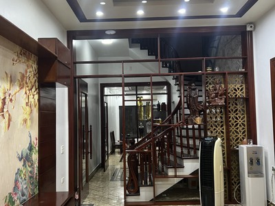 Bán nhà 3 tầng mặt phố Nguyễn Thi Duệ , vị trí kinh doanh tốt phù hợp kd các ngành nghề dịch vụ . 1