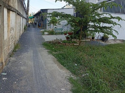 Nhỉnh 4 tỷ - lô đất full thổ - 120m2, ngang 5m hiếm, nở hậu - an phú đông quận 12 - gần tu viện 0