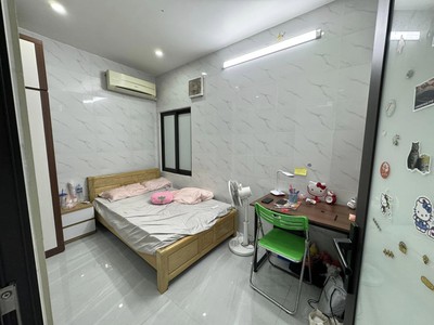 Nhà đẹp đào tấn 23m 5t, cách mặt ngõ ô tô 5m, sđcc, gần phố, nhỉnh 4 tỷ 2