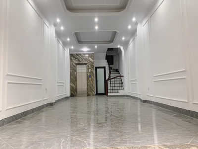 Bán nhà:thái hà dt41m 7t 3.7 mt 10.8 tỷ  nhanh tay 0