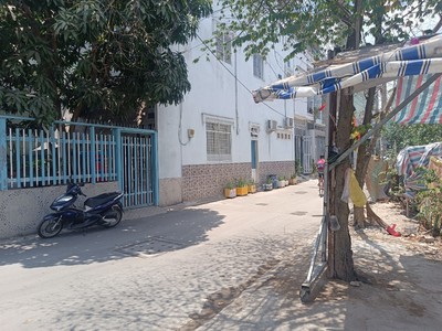 Bán lô đất vuông vức 60m2 ngay chợ bình chiểu sổ hồng chính chủ 0