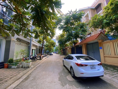 Bán sim vip tứ 6 Viettel đẹp. 181