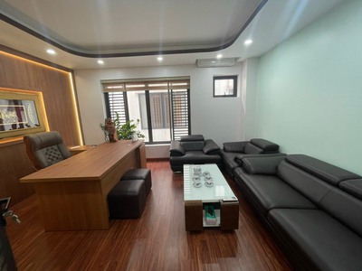 Cho thuê văn phòng nguyên căn, nguyên đồ nguyễn xiển - hà nội. diện tích 82,5m2 xây 4 tầng giá 1